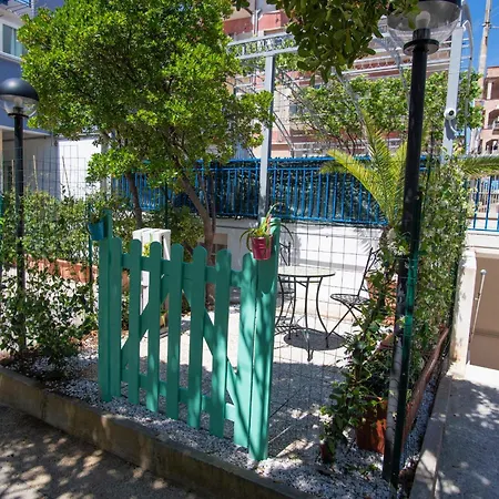 La Punta مارينا دي كاميروتا