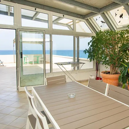 Aparthotel La Punta