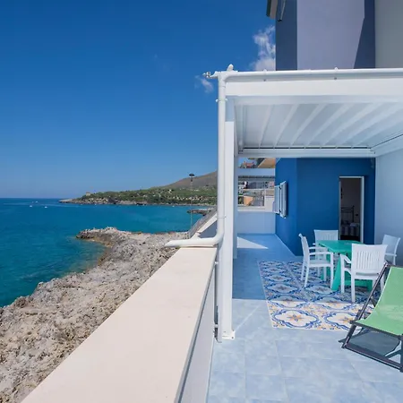 Aparthotel La Punta